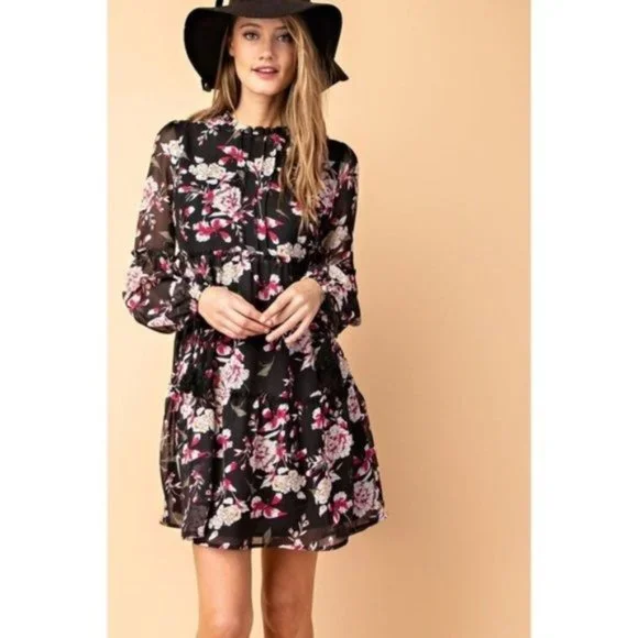 Davi & Dani Black Floral Long Sleeve Dress - Picture 1 of 11